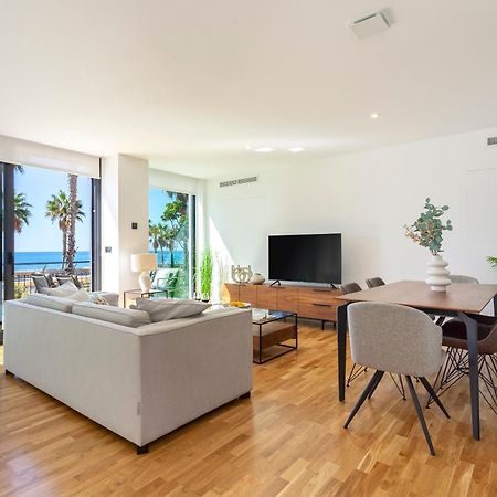 Malagueta Beach Front Luxury Apartment By Rent Me Малага Екстериор снимка